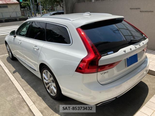 Volvo V90 2019-07 7503553-4