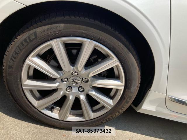 Volvo V90 2019-07 7503553-7