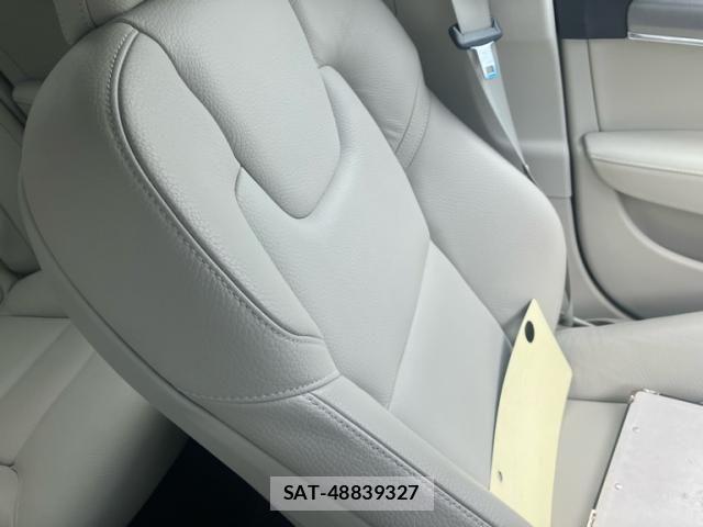 Volvo V90 2019-09 7730449-21