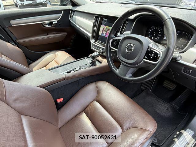 Volvo V90 2019-06 7790290-9