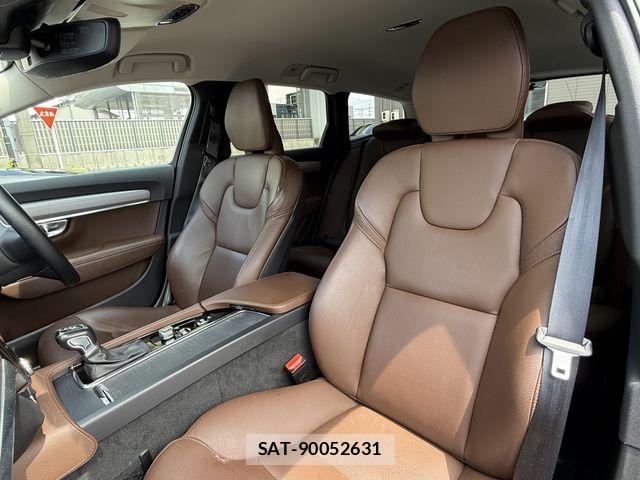 Volvo V90 2019-06 7790290-11