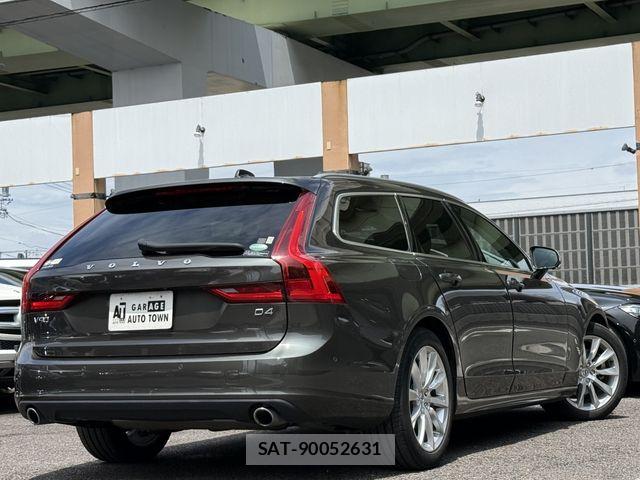 Volvo V90 2019-06 7790290-3