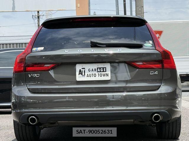 Volvo V90 2019-06 7790290-4