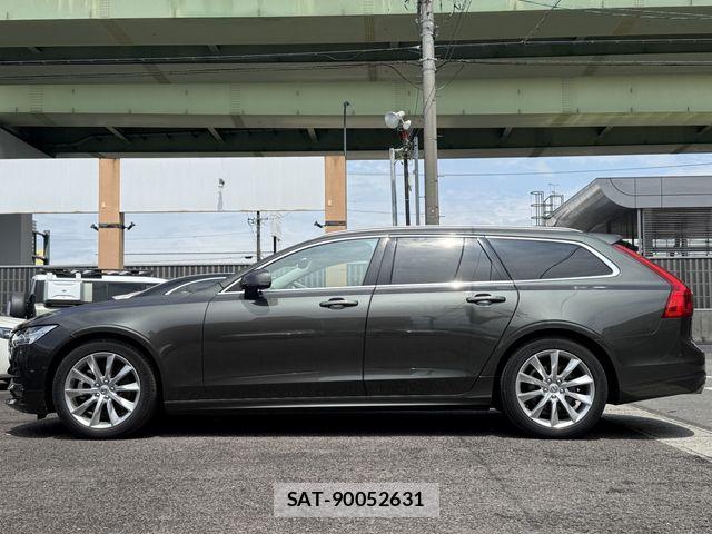 Volvo V90 2019-06 7790290-6