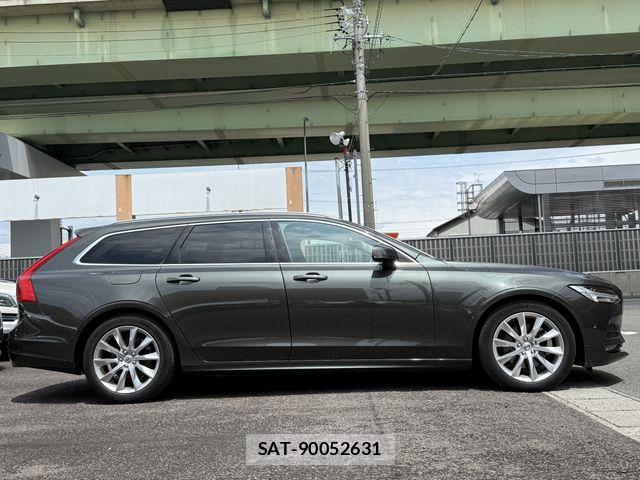 Volvo V90 2019-06 7790290-7