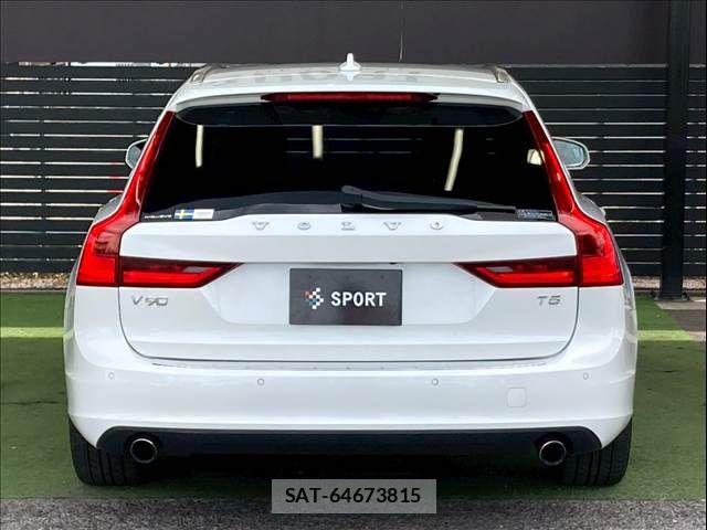 Volvo V90 2017-06 7790288-13