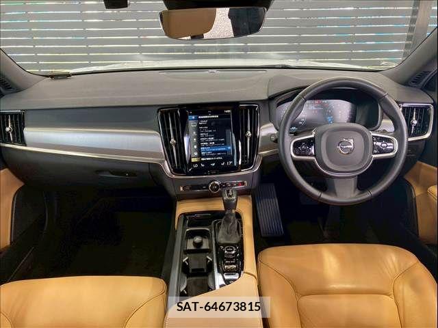 Volvo V90 2017-06 7790288-2