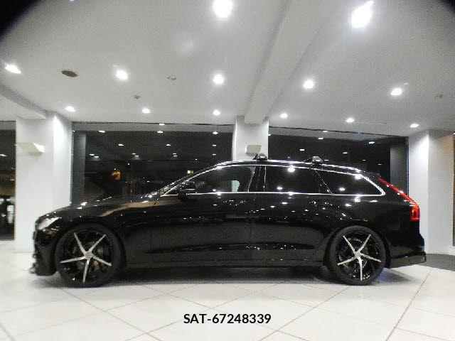 Volvo V90 2017-03 8076071-14