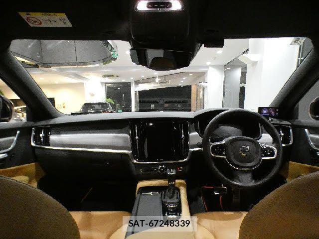Volvo V90 2017-03 8076071-16