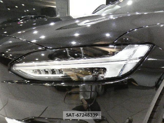 Volvo V90 2017-03 8076071-18