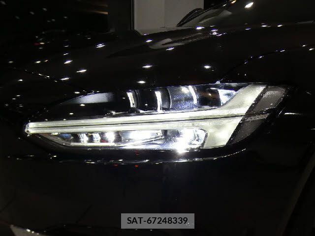 Volvo V90 2017-03 8076071-19