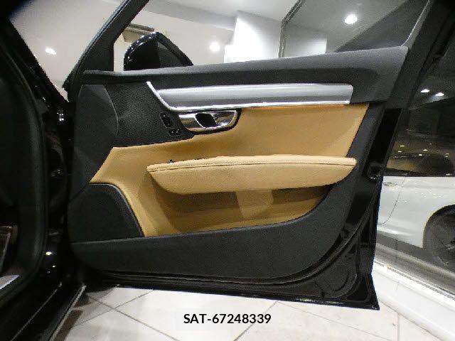 Volvo V90 2017-03 8076071-22