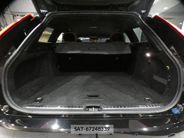 Volvo V90 2017-03 8076071-28