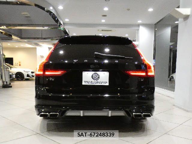 Volvo V90 2017-03 8076071-5