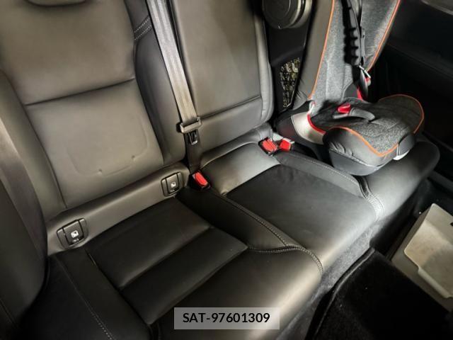 Volvo V90 2022-09 8076070-13