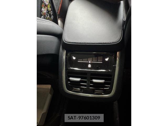 Volvo V90 2022-09 8076070-25