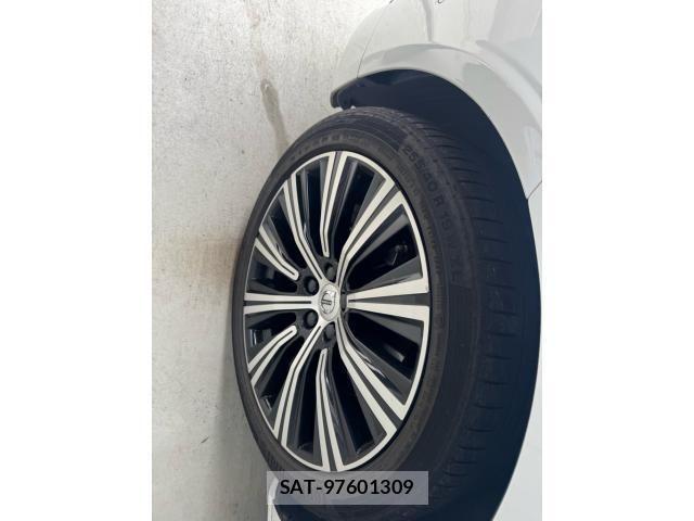 Volvo V90 2022-09 8076070-6