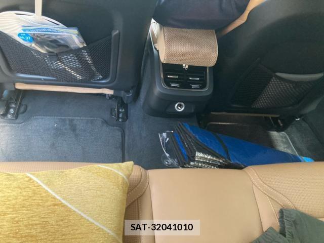 Volvo V90 2020-02 8102548-12