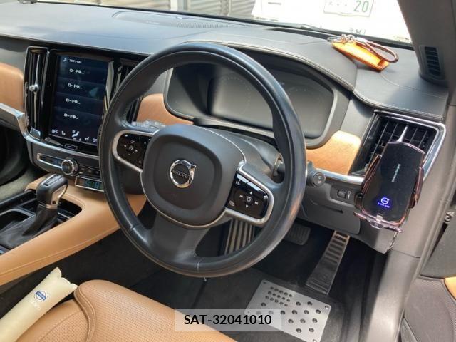 Volvo V90 2020-02 8102548-4