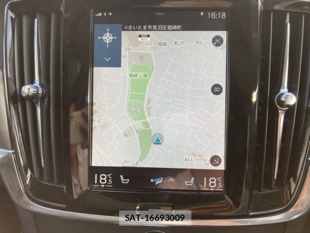 Volvo V90 2017-06 8102556-21