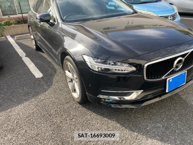 Volvo V90 2017-06 8102556-2