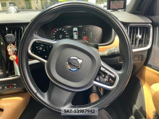 Volvo V90 2018-02 8146952-13