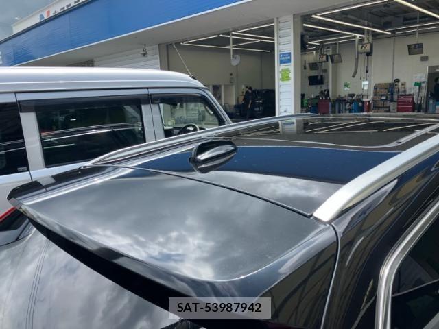 Volvo V90 2018-02 8146952-5