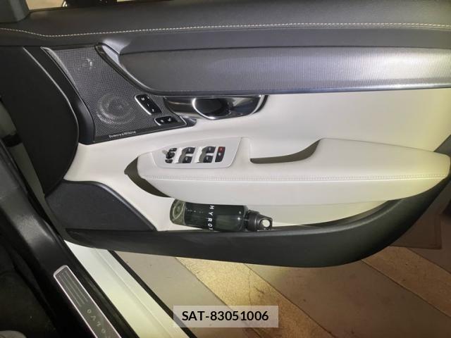 Volvo V90 2021-07 8159483-11