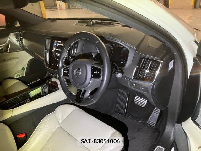 Volvo V90 2021-07 8159483-13