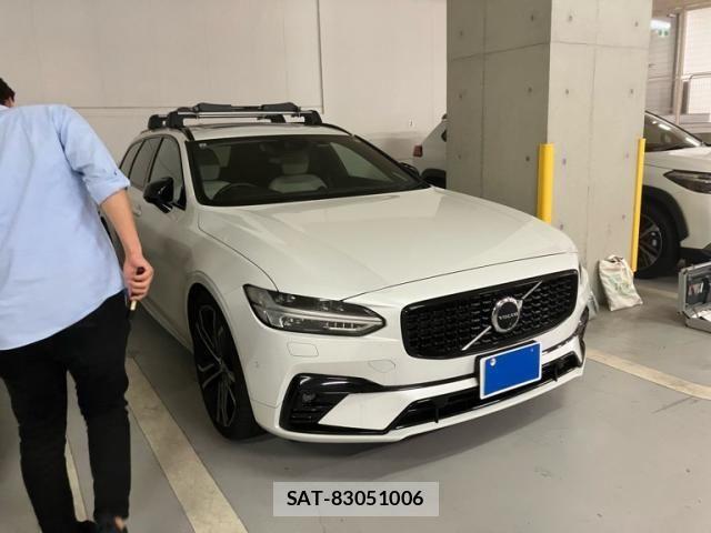 Volvo V90 2021-07 8159483-1