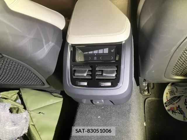 Volvo V90 2021-07 8159483-25