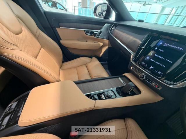 Volvo V90 2021-11 8369634-10