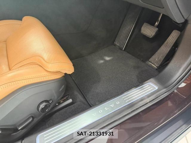 Volvo V90 2021-11 8369634-25