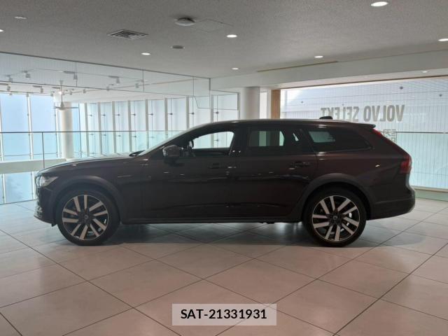 Volvo V90 2021-11 8369634-3