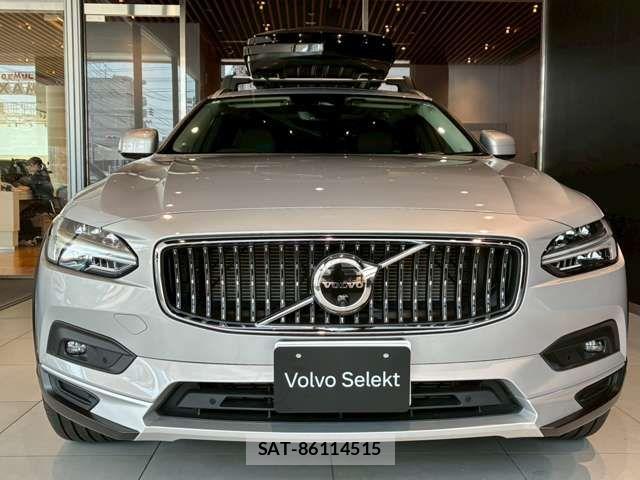 Volvo V90 2024-06 8369633-2