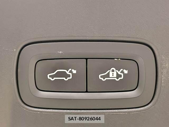 Volvo V90 2019-09 8486234-6