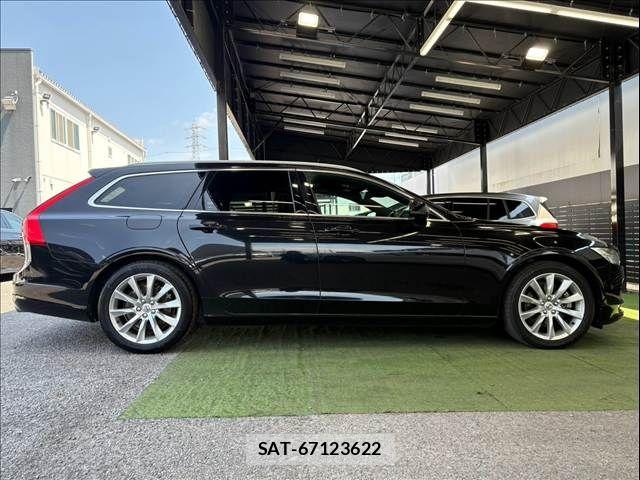 Volvo V90 2017-03 8486236-17