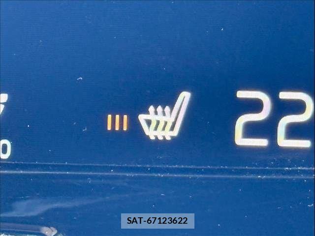 Volvo V90 2017-03 8486236-6