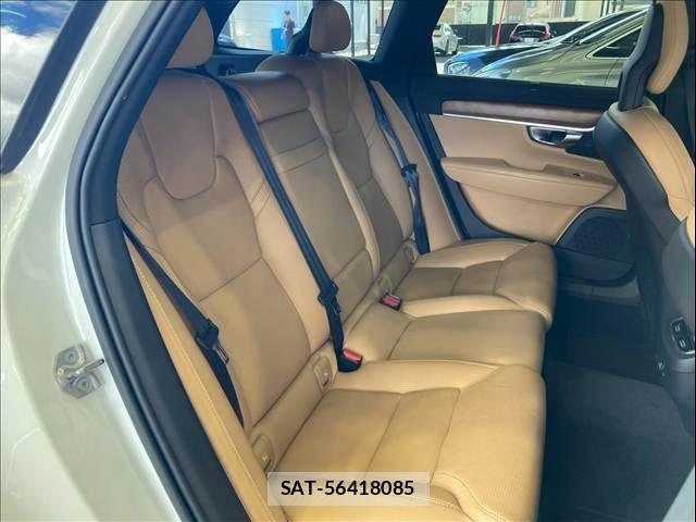 Volvo V90 2017-07 8486238-11