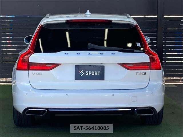 Volvo V90 2017-07 8486238-15