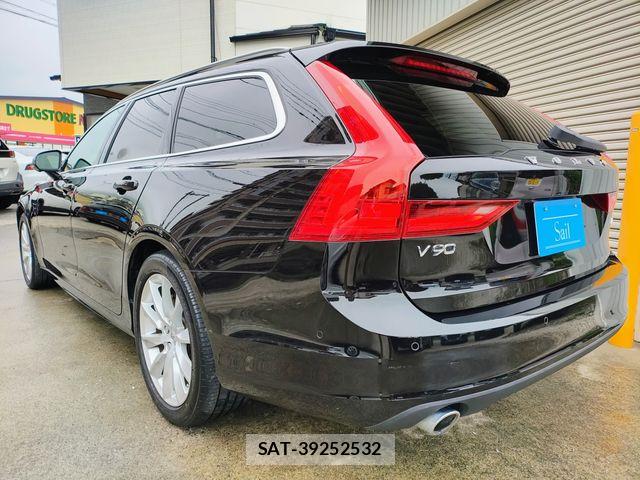 Volvo V90 2019-10 8832377-2