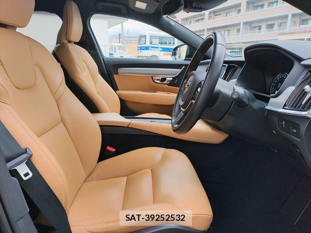 Volvo V90 2019-10 8832377-3