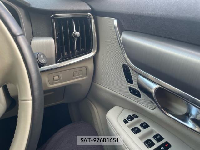 Volvo V90 2018-04 8882849-11