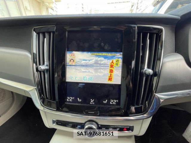 Volvo V90 2018-04 8882849-14