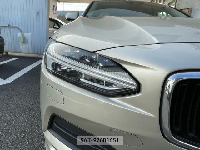 Volvo V90 2018-04 8882849-2