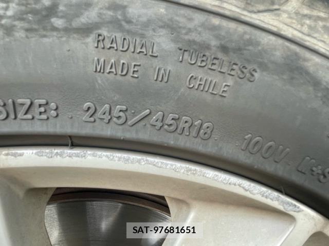 Volvo V90 2018-04 8882849-4
