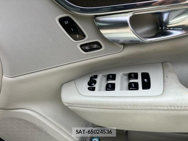 Volvo CROSS COUNTRY 2017-09 7226792-9