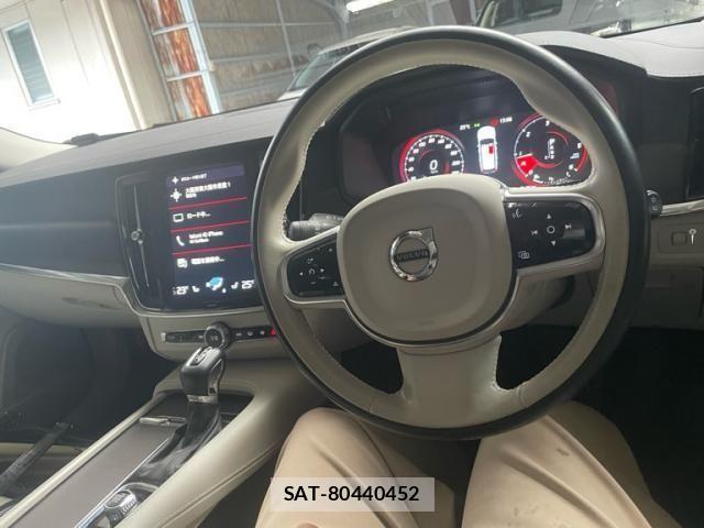 Volvo CROSS COUNTRY 2020-09 7730450-9