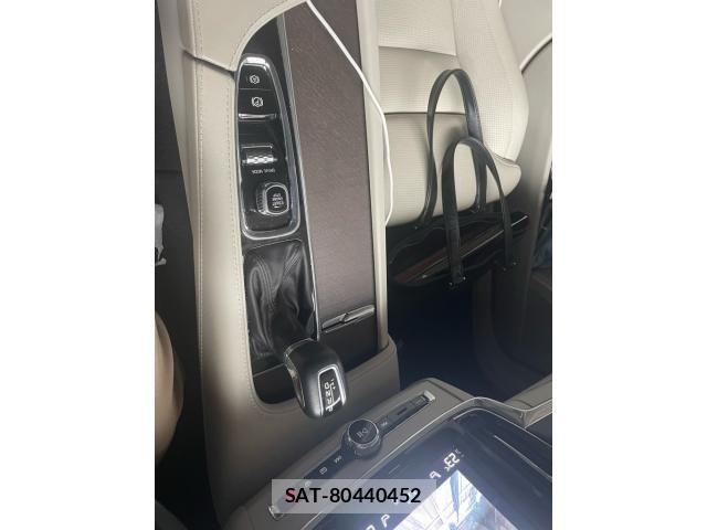 Volvo CROSS COUNTRY 2020-09 7730450-14