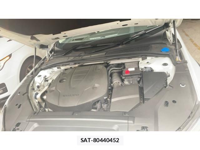 Volvo CROSS COUNTRY 2020-09 7730450-25